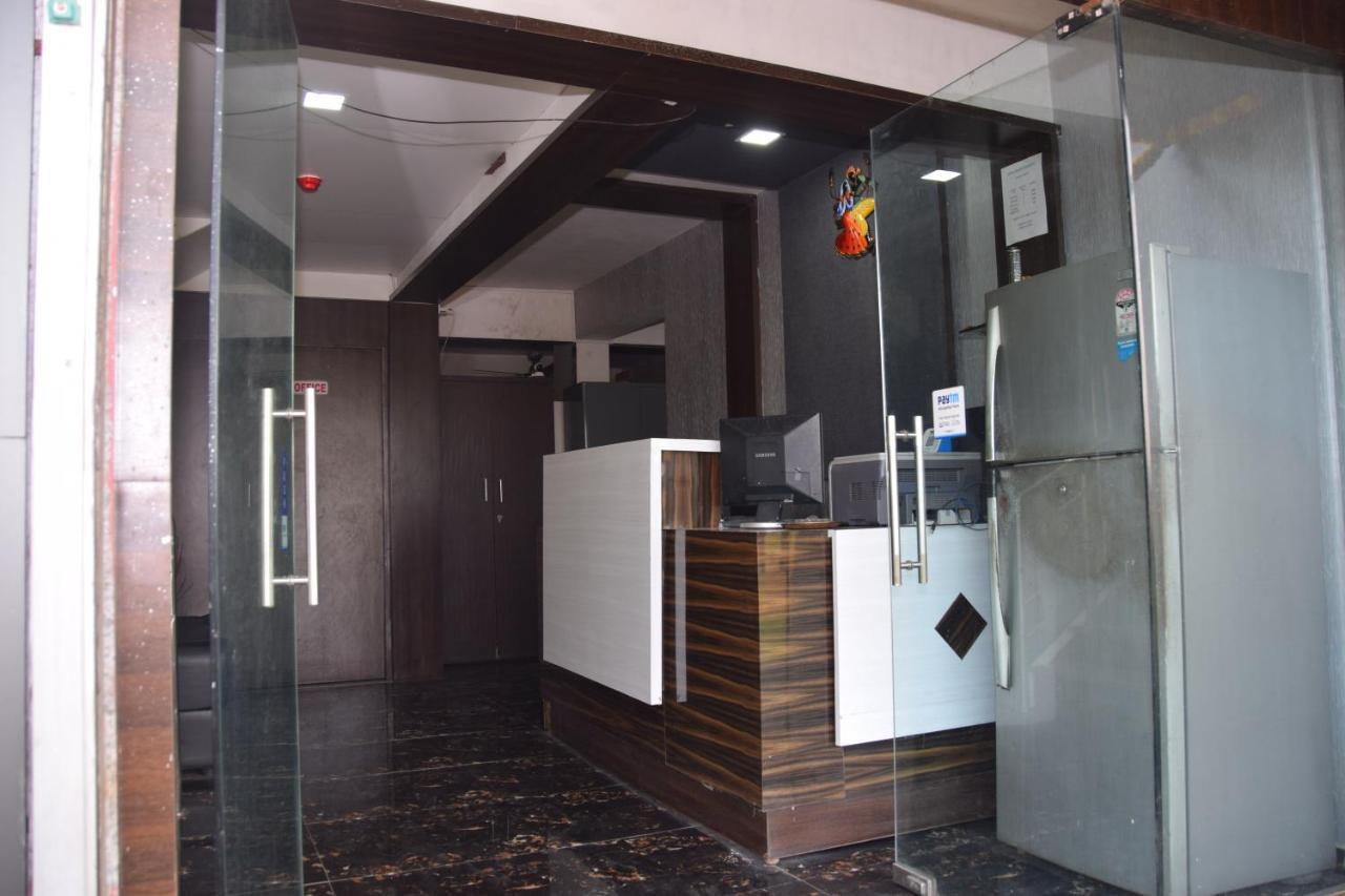Hotel Riviera Residency Тхане Екстер'єр фото